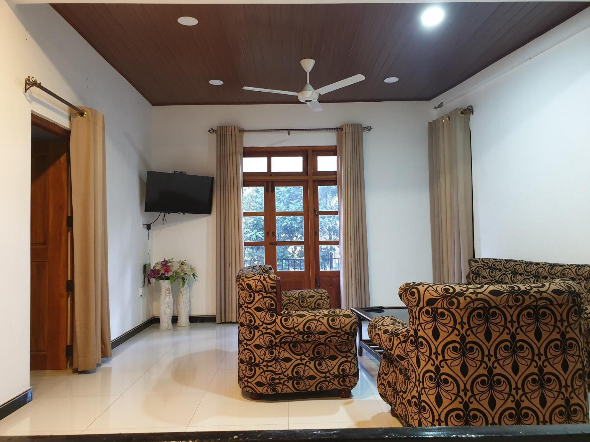 Enara Luxury Stay Katugastota Екстер'єр фото